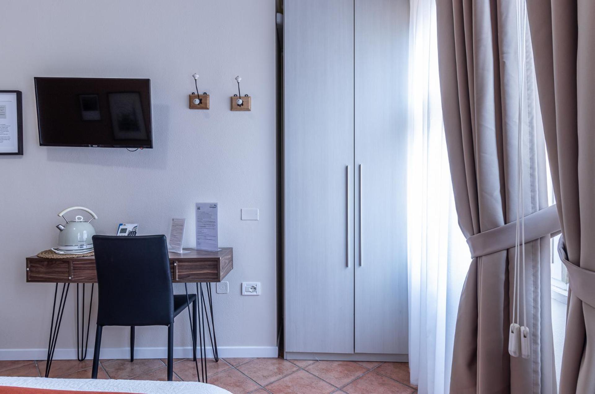 Room & Breakfast Canalino 21 Modena Buitenkant foto
